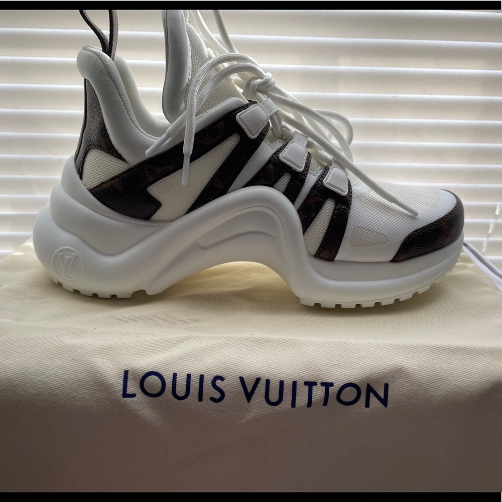 Women Louis Vuitton Archlight Sneakers